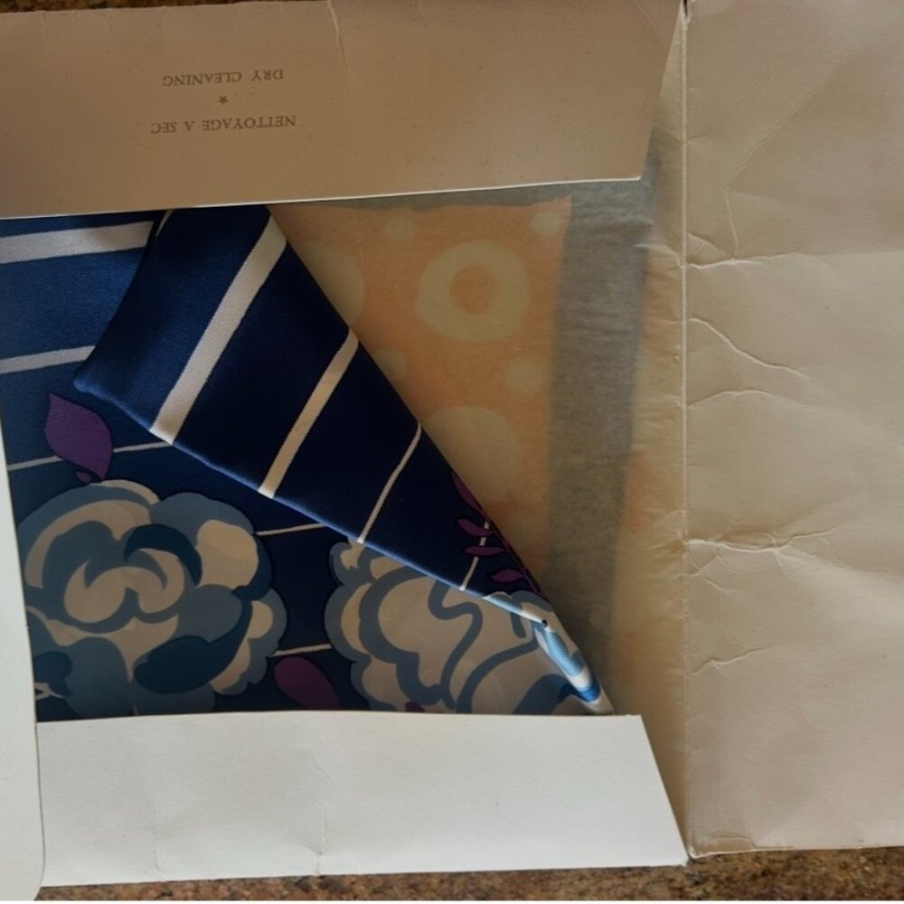 Two New Vintage Christian Dior Silk Scarves with Packaging Hand Rolled Edges - Picture 16 of 16
